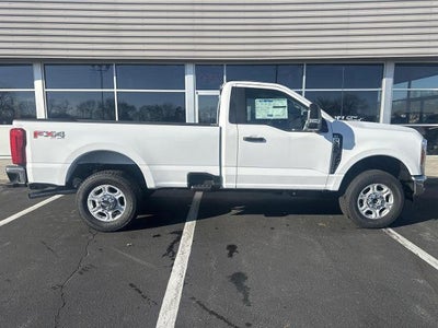 2026 Ford Super Duty F-350 SRW XL 4WD Reg Cab 8' Box