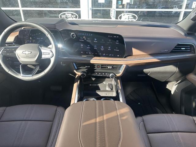 2025 Chevrolet Suburban 4WD High Country