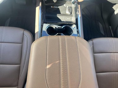 2025 Chevrolet Suburban 4WD High Country