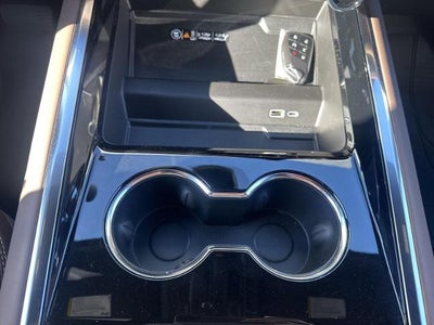 2025 Chevrolet Suburban 4WD High Country