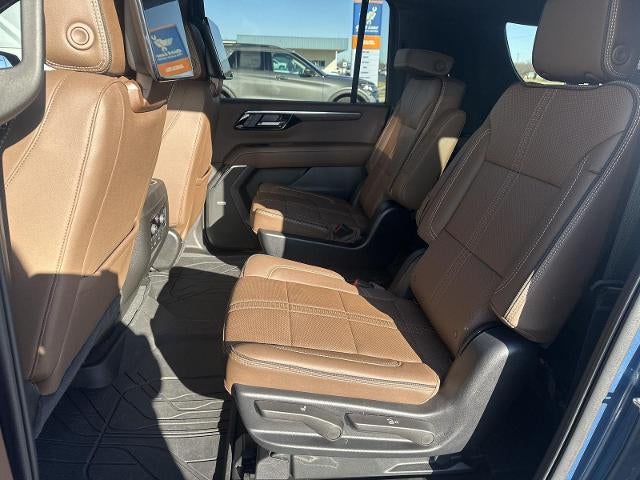 2025 Chevrolet Suburban 4WD High Country