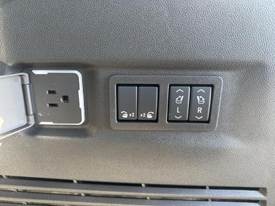 2025 Chevrolet Suburban 4WD High Country