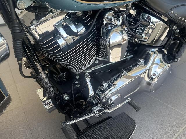 2007 Harley Davidson FLSTC Base