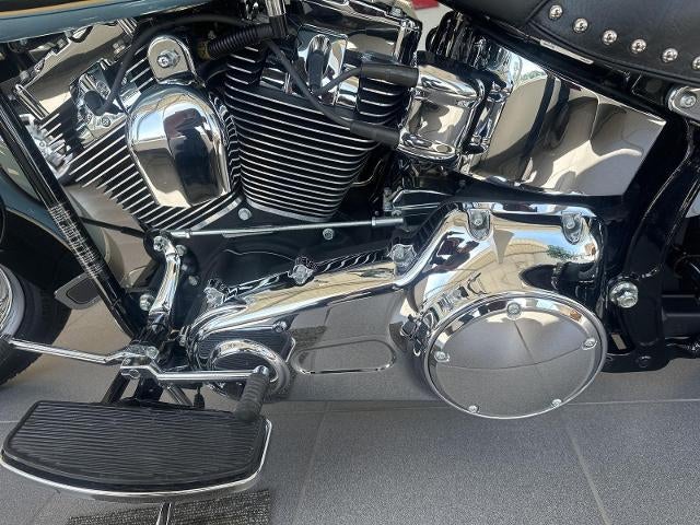 2007 Harley Davidson FLSTC Base
