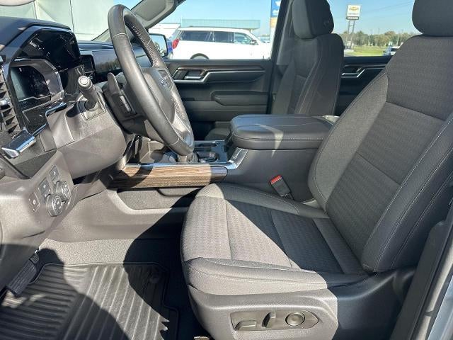 2023 Chevrolet Silverado 1500 Crew Cab Short Box 4-Wheel Drive RST