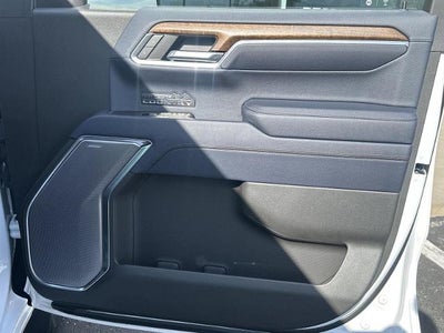 2022 Chevrolet Silverado 1500 Crew Cab Short Box 4-Wheel Drive High Country