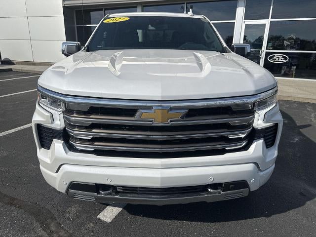 2022 Chevrolet Silverado 1500 Crew Cab Short Box 4-Wheel Drive High Country
