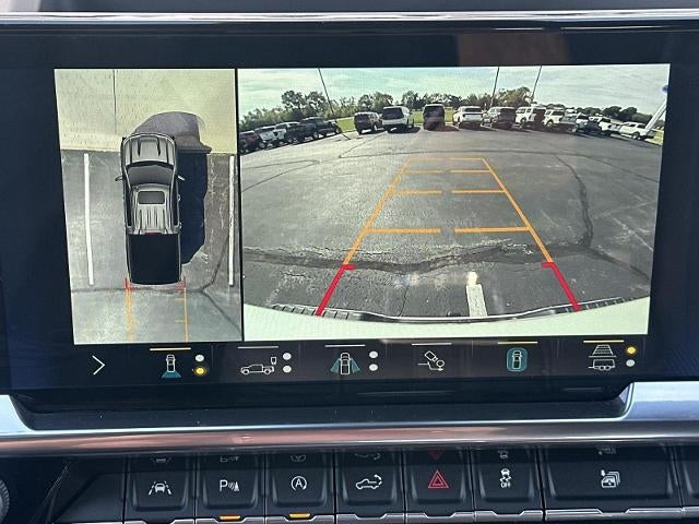 2022 Chevrolet Silverado 1500 Crew Cab Short Box 4-Wheel Drive High Country