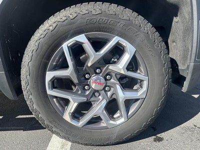 2023 GMC Sierra 1500 Crew Cab Short Box 4-Wheel Drive SLT