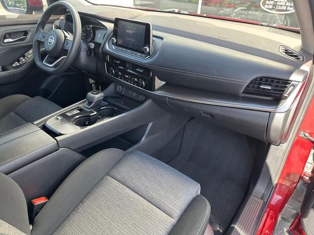 2021 Nissan Rogue FWD SV