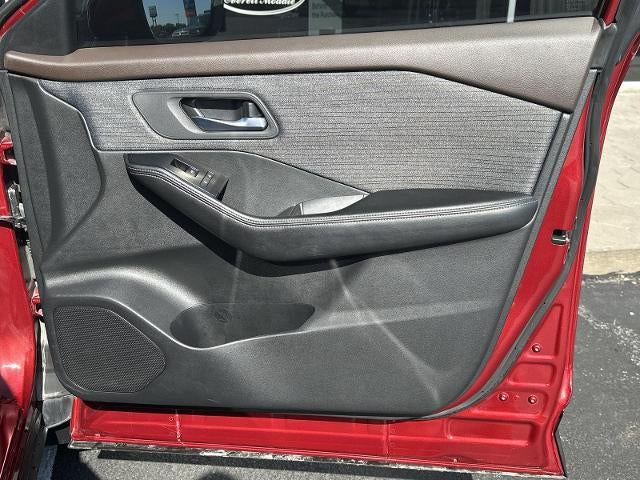 2021 Nissan Rogue FWD SV
