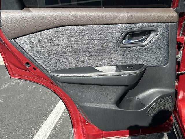 2021 Nissan Rogue FWD SV