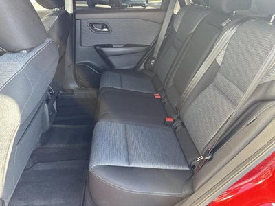 2021 Nissan Rogue FWD SV